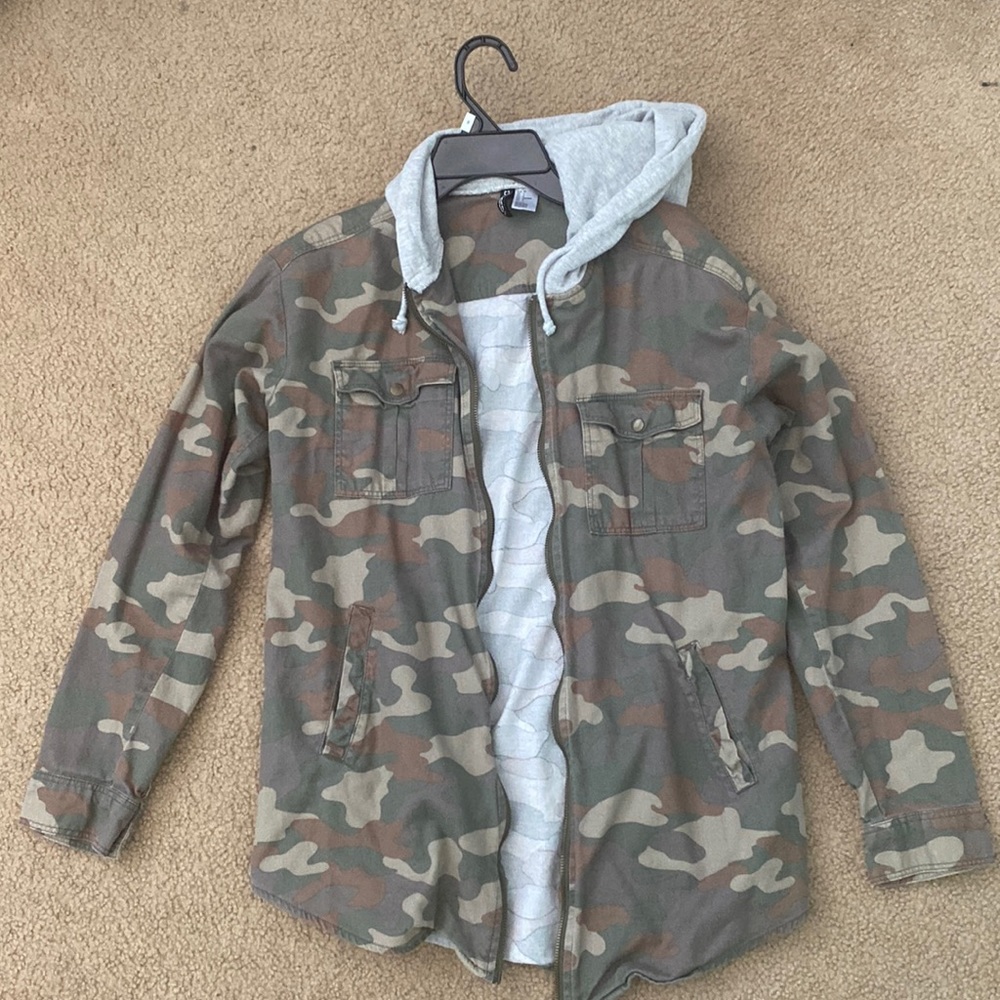 Divided by H&M Camouflage Jacket Size 6